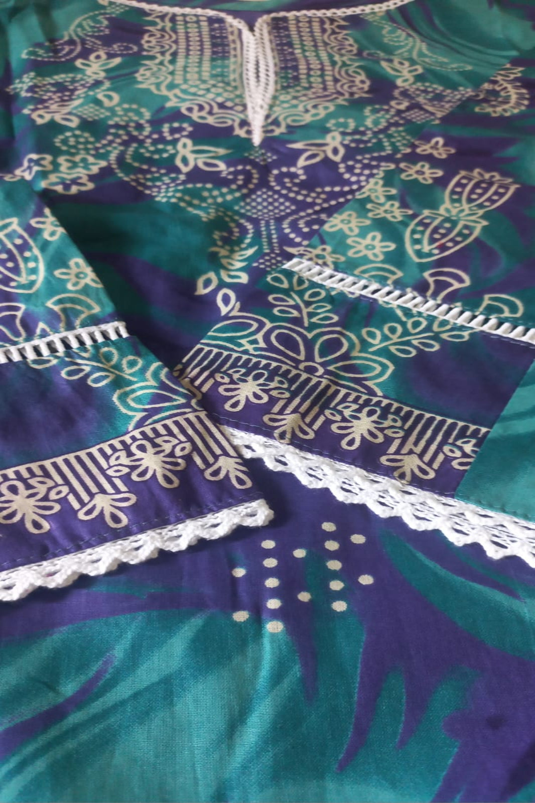 Amira Peacock Suit-Stitched