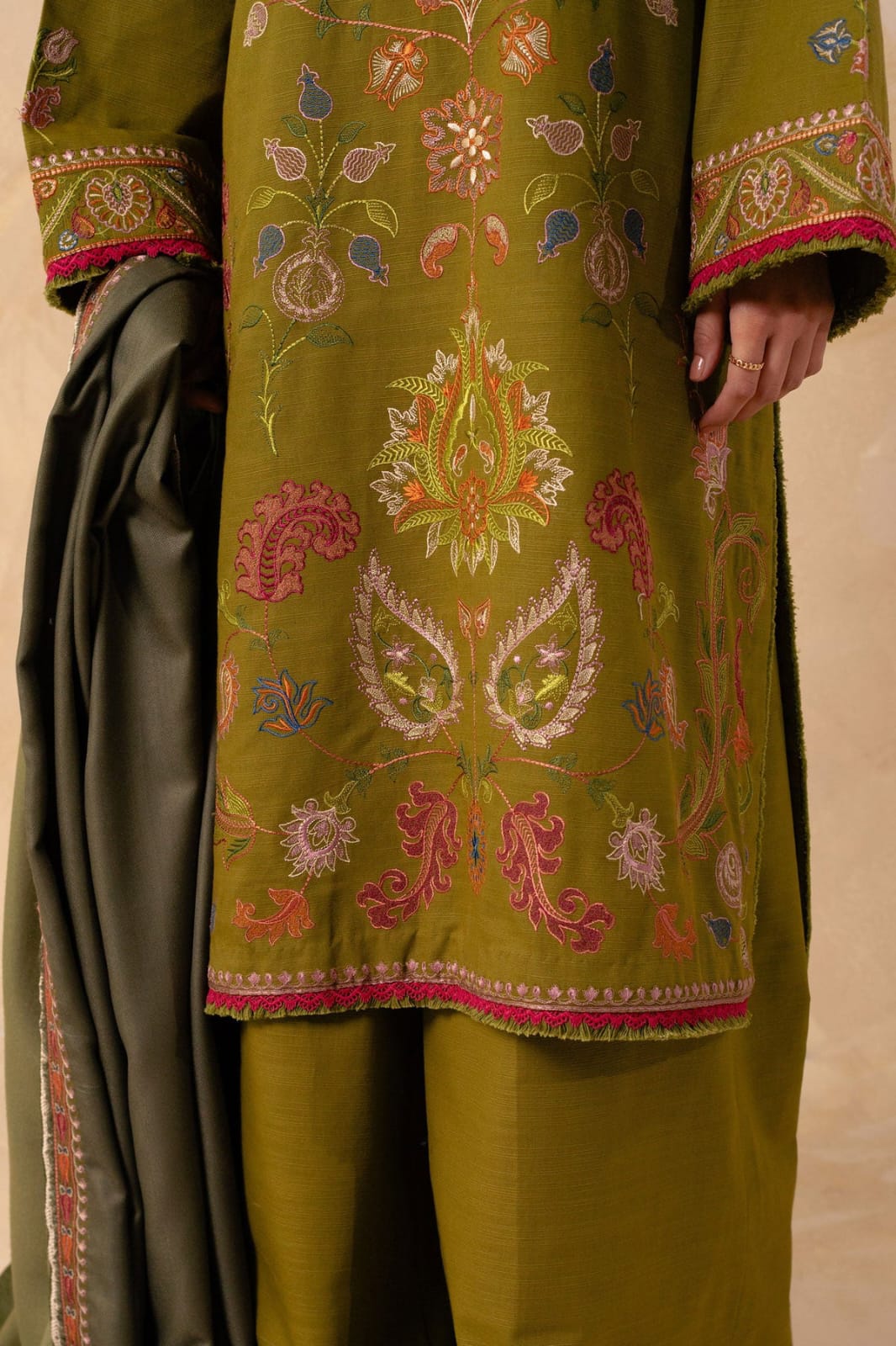 Coco-Olive-Green-Embroidered_Khaddar_LInen-Unstitched-3-Piece-Suit